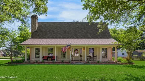 708 Kyle Landry Rd, New Iberia, LA 70563