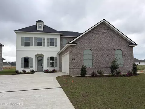 105 High Point Way, Youngsville, LA 70592