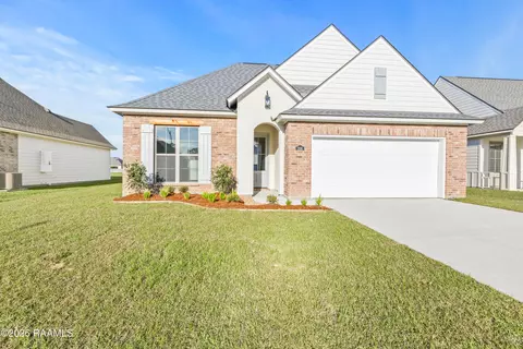 206 Central Village Way, Youngsville, LA 70592