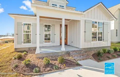 302 Villager Ave, Scott, LA 70583