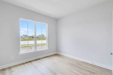 Bedroom - 425 Bozeman Trl, Scott, LA 70583 photo 2 of 2