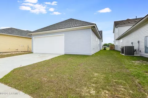 Exterior - 425 Bozeman Trl, Scott, LA 70583 photo 3 of 3