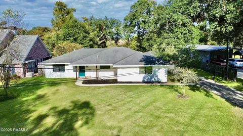 209 Sandager Ave, Jeanerette, LA 70544