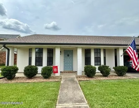 412 Timber Creek Dr, Lafayette, LA 70506