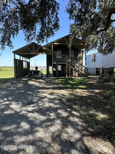 24352 Front Ridge Rd, Kaplan, LA 70548