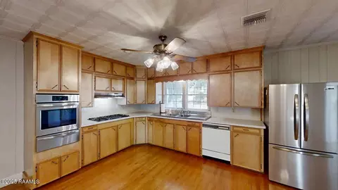 Kitchen - 112 Abshire Dr, Kaplan, LA 70548 photo 1 of 1