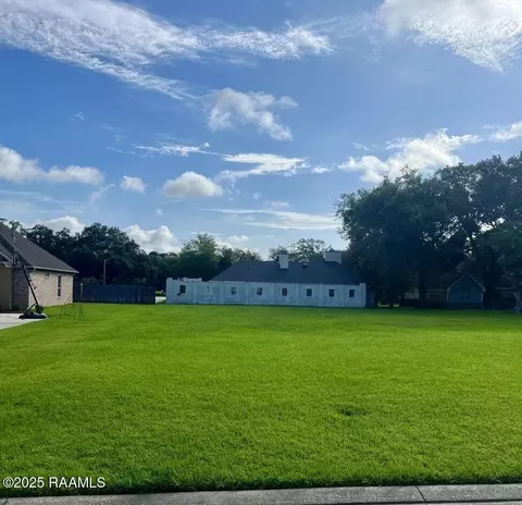 102 Rimwood Ave, Lafayette, LA 70501