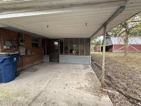 Exterior - 450 E Vine Ave, Eunice, LA 70535 photo 5 of 8