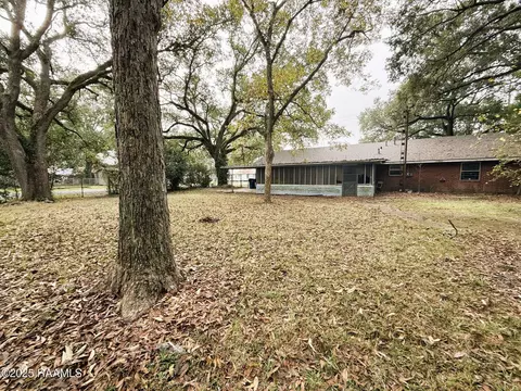 Exterior - 450 E Vine Ave, Eunice, LA 70535 photo 6 of 8