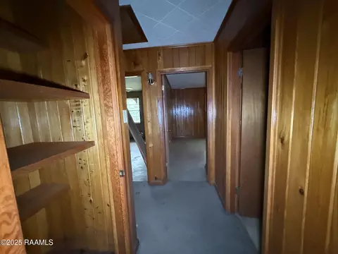 Entry Way - 450 E Vine Ave, Eunice, LA 70535 photo 1 of 2