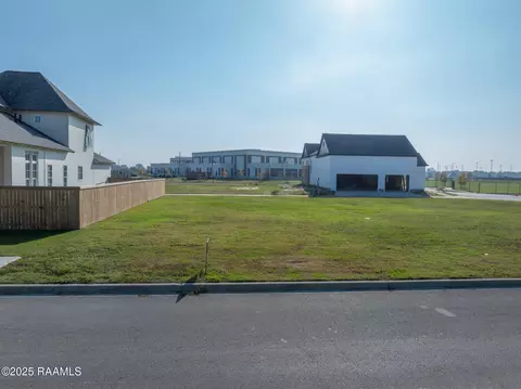 409 Oceans Blvd, Youngsville, LA 70592