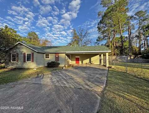 131 W Dunbar Ave, Opelousas, LA 70570