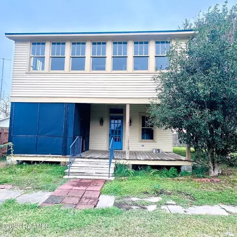 102 N Cunningham St, Rayne, LA 70578