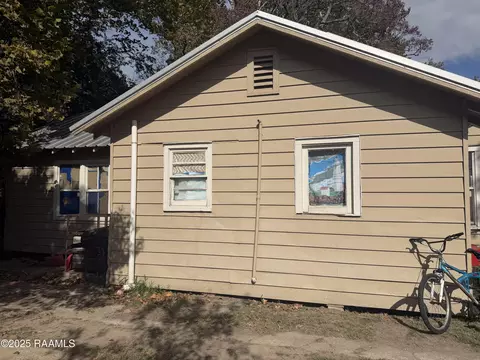 811 N 3rd St, Eunice, LA 70535 photo 3
