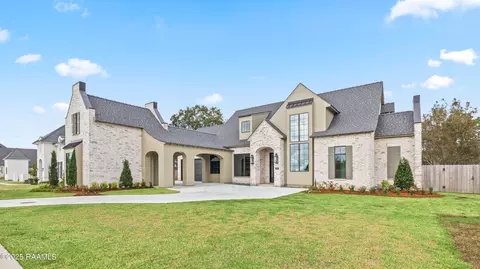 619 Gunter Grass Ct, Lafayette, LA 70508