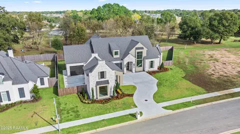 619 Gunter Grass Ct, Lafayette, LA 70508