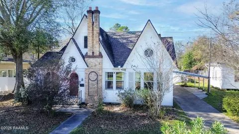 111 N Lombard St, Opelousas, LA 70570