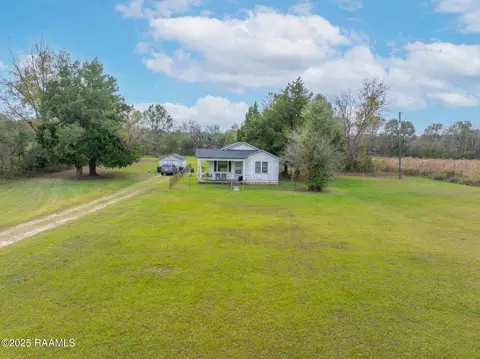 Exterior - 2501 W Willow St, Scott, LA 70583 photo 1 of 3