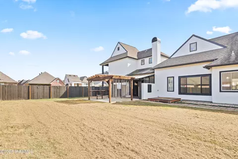 Exterior - 108 Epinal Dr, Lafayette, LA 70507 photo 4 of 5