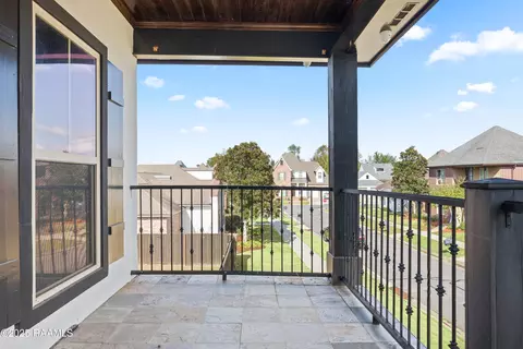 Exterior - 108 Epinal Dr, Lafayette, LA 70507 photo 3 of 5