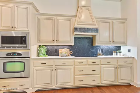 Kitchen - 108 Epinal Dr, Lafayette, LA 70507 photo 3 of 3