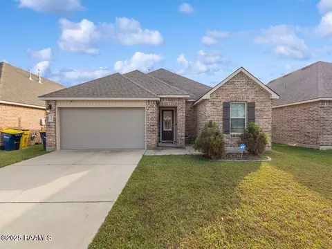 310 Colt Ln, Lafayette, LA 70507