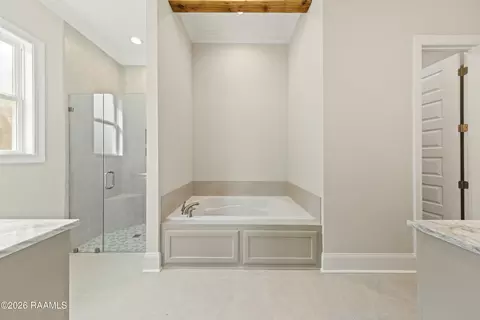 Bath - 107 Hamilton Parc Way, Lafayette, LA 70508 photo 1 of 3