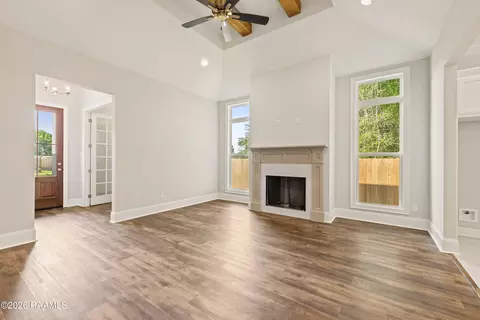 Living - 107 Hamilton Parc Way, Lafayette, LA 70508 photo 1 of 3