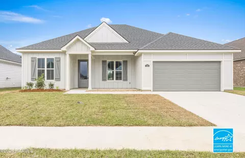 125 Crooked Pine Ln, Scott, LA 70583