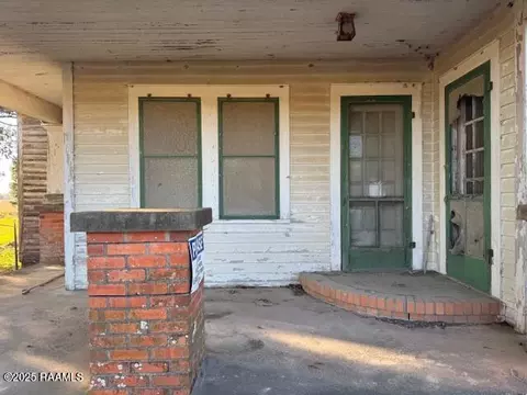 211 Bertinot Rd, Opelousas, LA 70570