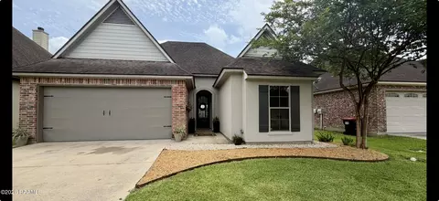 307 Grassland Ave, Lafayette, LA 70508