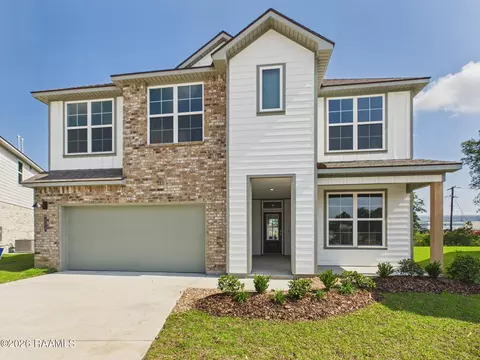 213 Bellewood Dr, Lafayette, LA 70507