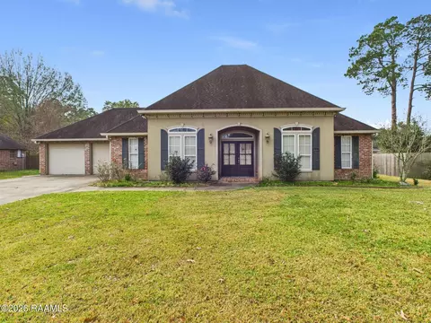512 E Villien Ave, Abbeville, LA 70510