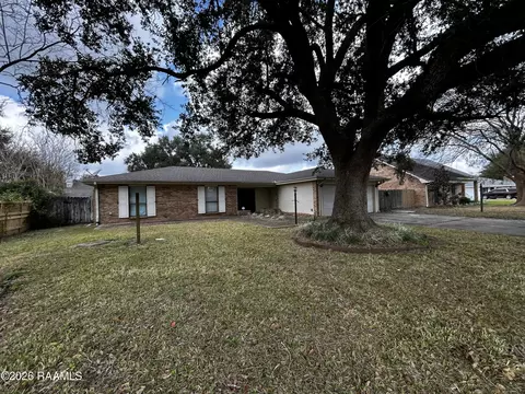 104 Eva Dr, Lafayette, LA 70508