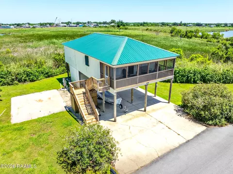 8294 Grouper Ct, Dulac, LA 70353