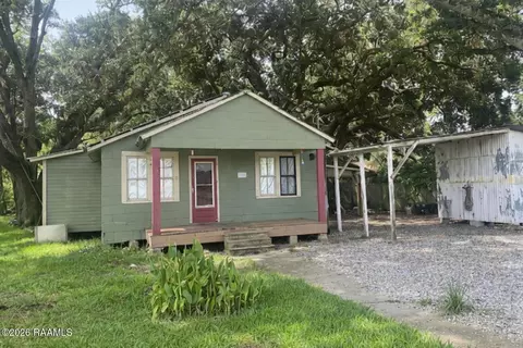 3042 Railroad St, Basile, LA 70515