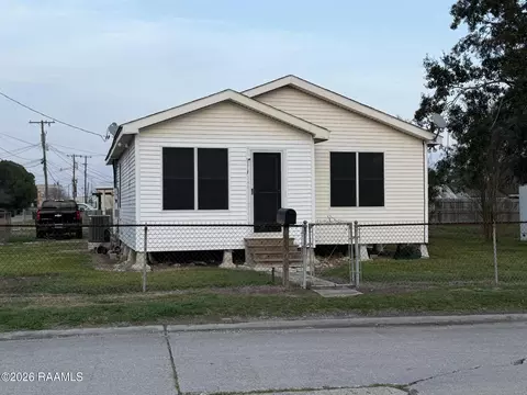 1101 Lemaire St, New Iberia, LA 70560