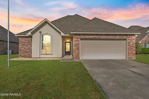 107 Green Mountain Ridge St, Youngsville, LA 70592