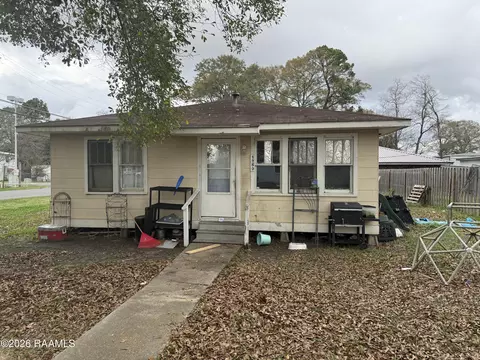 1750 W Peach Ave, Eunice, LA 70535