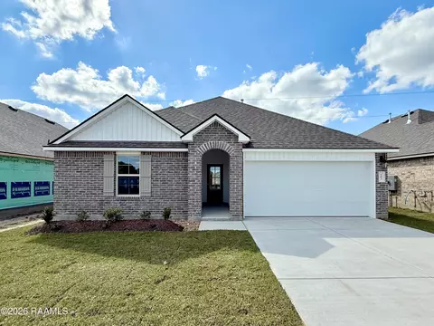102 Eagle Heights Dr, Duson, LA 70529