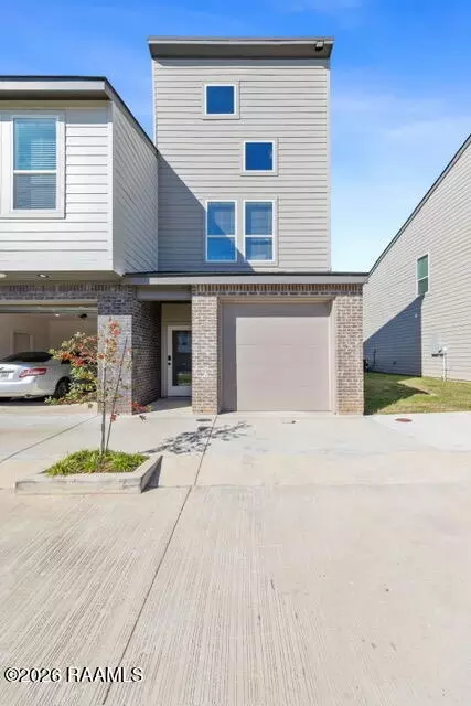 500 Highland Oaks Ln, Lafayette, LA 70508