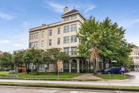 201 Settlers Trace Blvd #1413, Lafayette, LA 70508