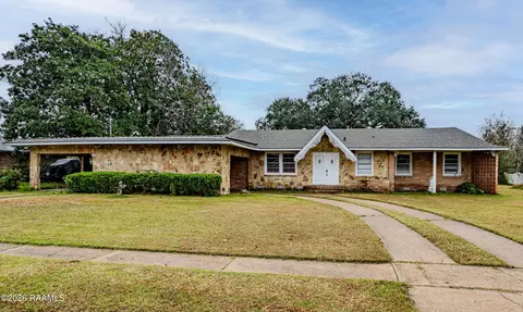 1221 Anne St, Eunice, LA 70535