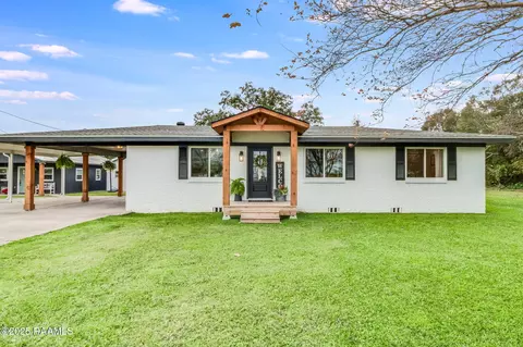 5611 Sugar Oaks Rd, New Iberia, LA 70563
