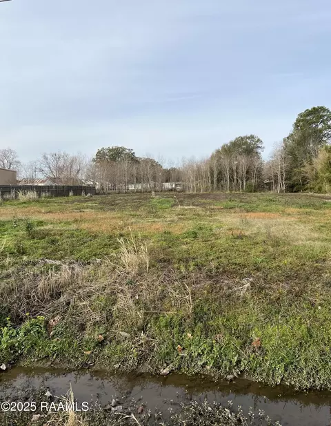 514 Lagneaux Rd, Duson, LA 70529