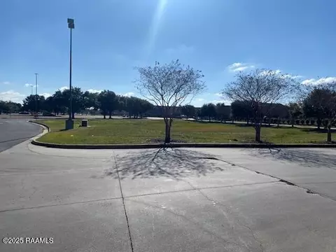 5800 Blk Johnston St, Lafayette, LA 70503