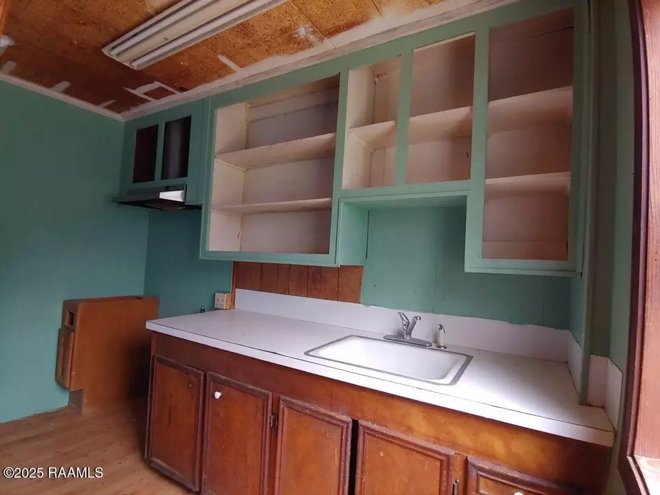 Kitchen - 612 Ashton St, New Iberia, LA 70563 photo 1 of 1