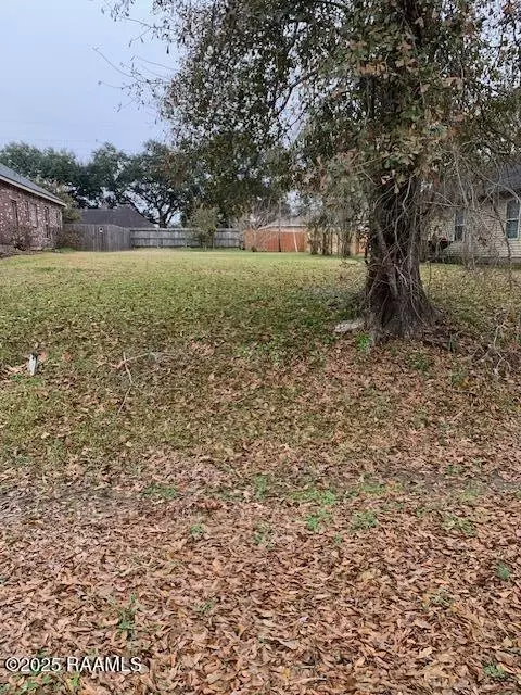 202 Grossie Dr, Lafayette, LA 70501
