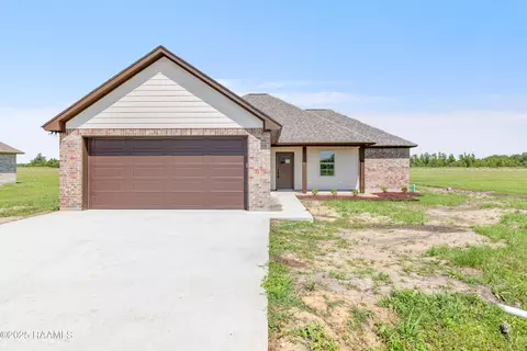 1127 Jordan Dr, Saint Martinville, LA 70582