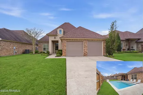 123 Autumnbrook Dr, Broussard, LA 70518